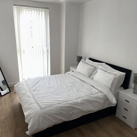 Luxury - Smart Tv - Fast Wifi - Near Utilitia Arena & Icc Apartment Birmingham Bagian luar foto