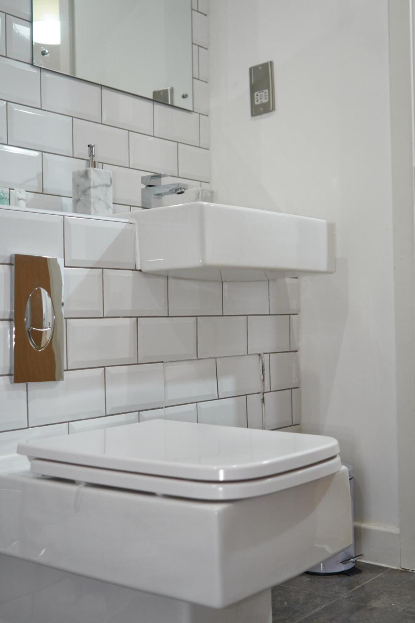 Luxury - Smart Tv - Fast Wifi - Near Utilitia Arena & Icc Apartment Birmingham Bagian luar foto